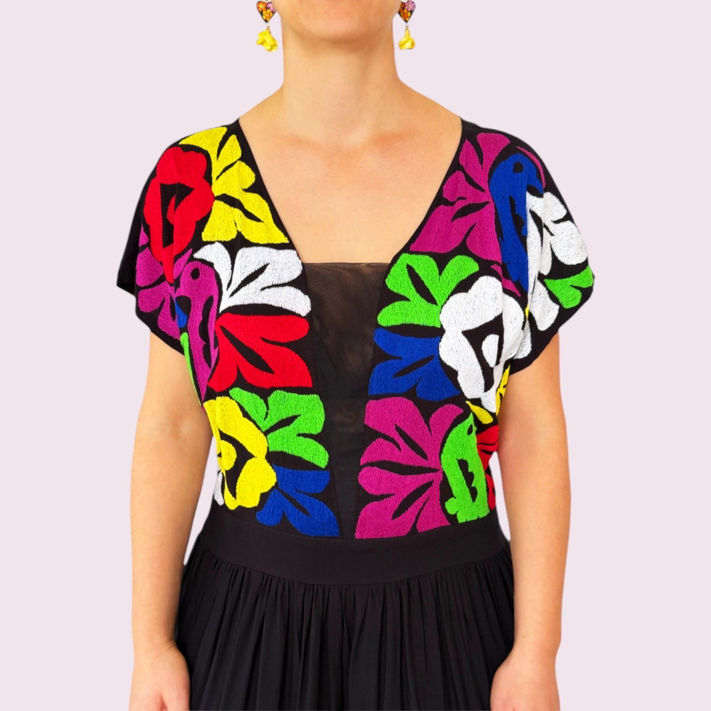 Handbesticktes Kleid "Nora" aus Mexiko - schwarz-bunt