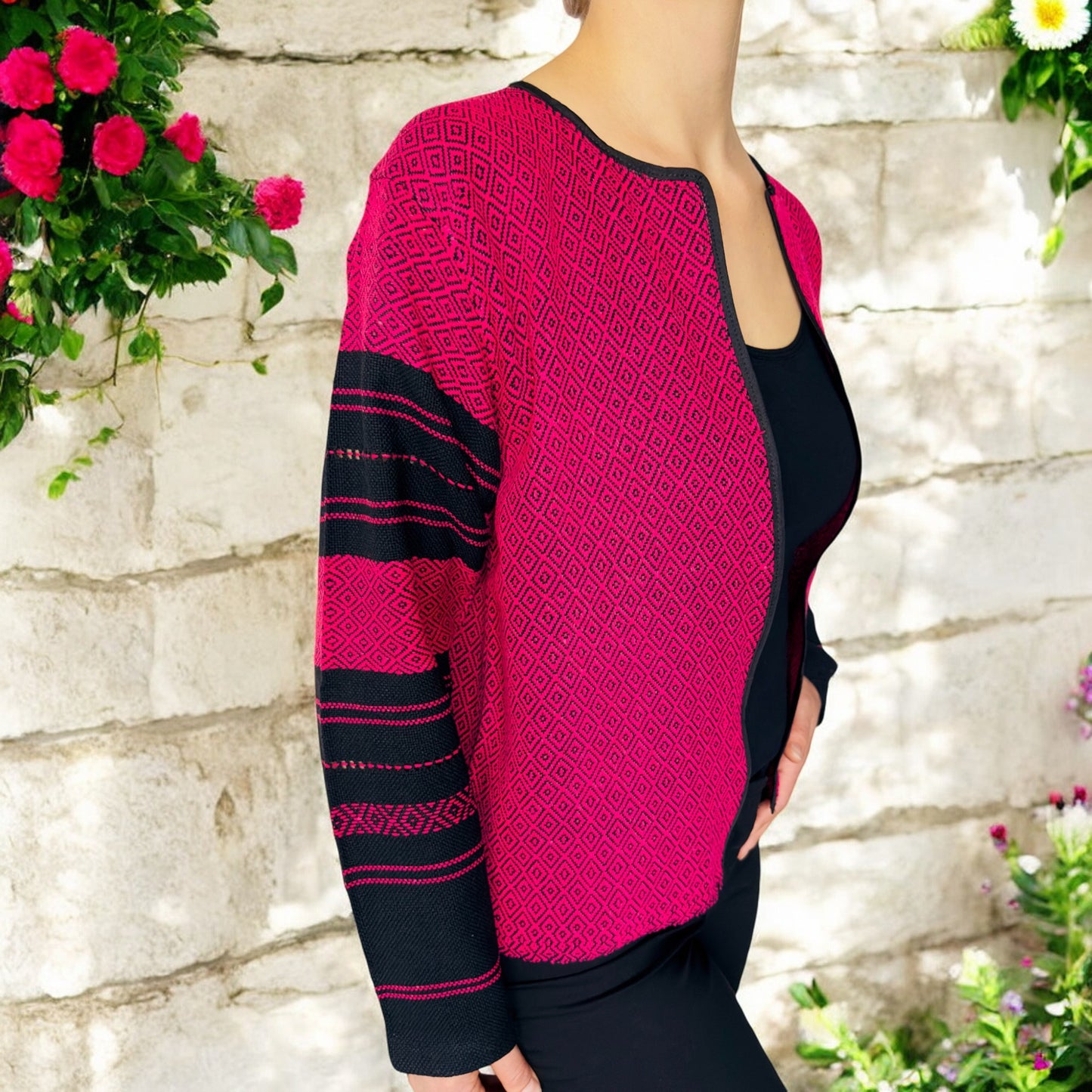 Gewebtes Sakko, Jacke "Cocol" aus Mexiko - pink-schwarz mit Saum